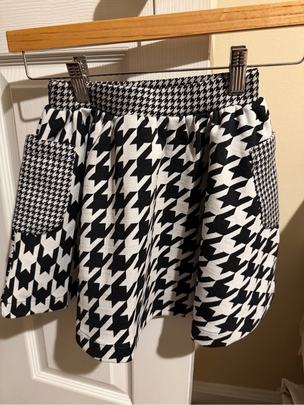 Girls Black & White Houndstooth Flared Skirt